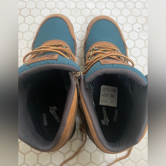 *Brand new* Danner Women’s Jag distressed brown/deep teal Boots - Picture 8 of 11